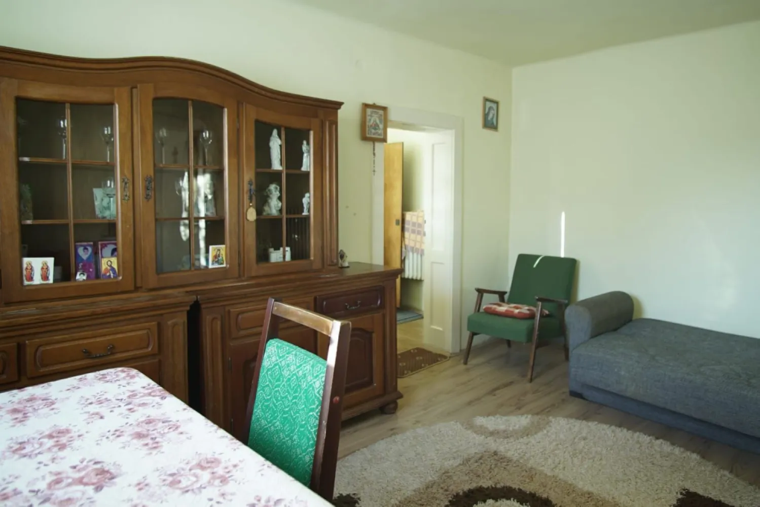 BRASADAS vinde casa individuala in zona Baritiu.