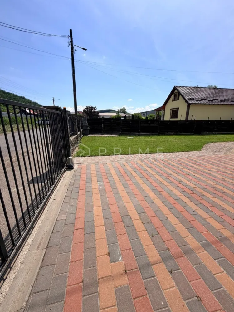 Casă individuală la 1 km de Târgu Mureș | 110 mp | Garaj | Terasă mare