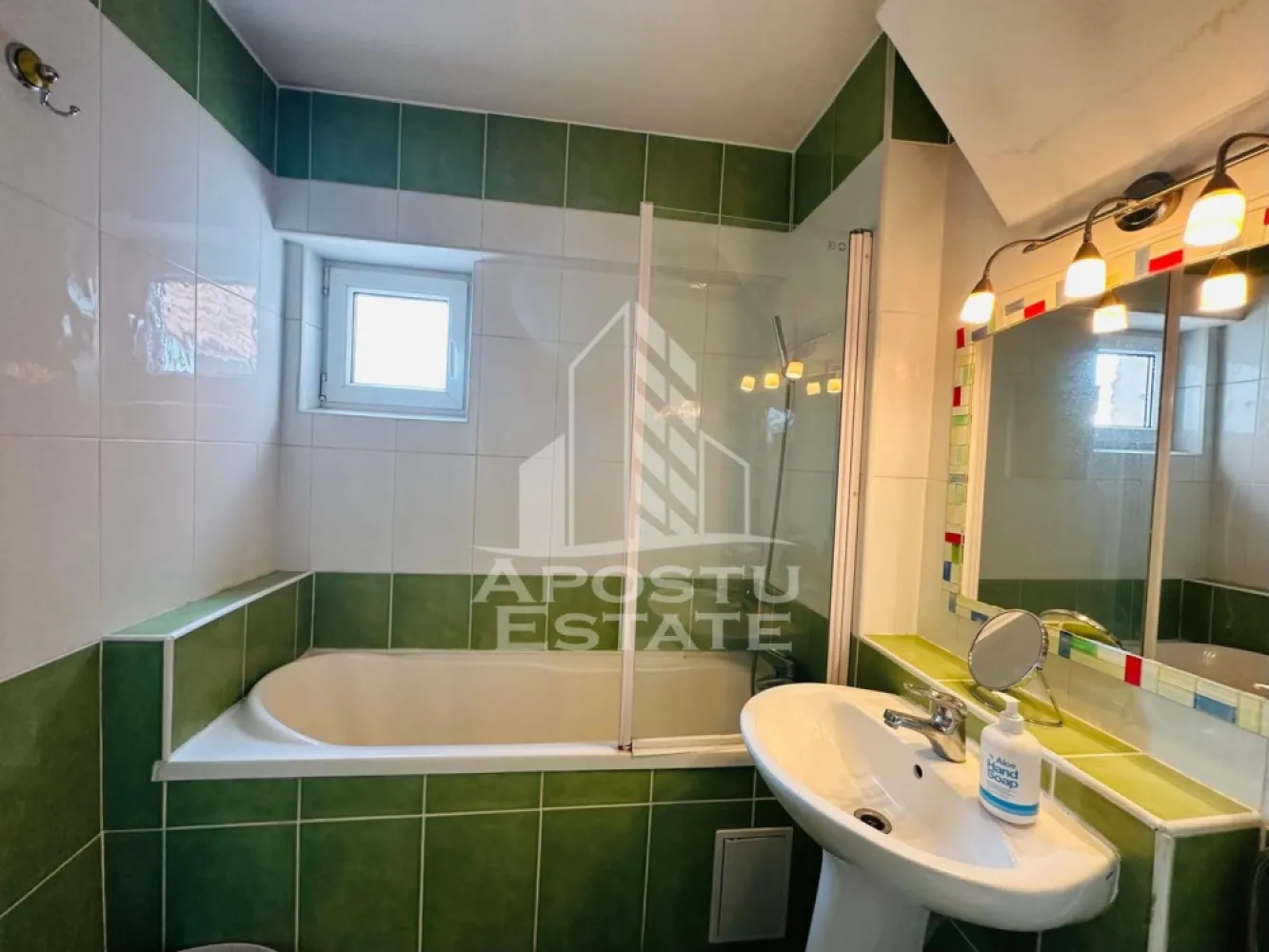 Apartament 2 camere zona Micalaca