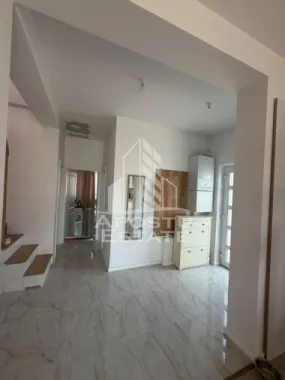 Casă individuală, de închiriat , curte proprie , Dumbravita