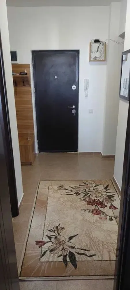 Apartament 2 camere - Zona Grand Arena - 55 mp - Va propun spre vanzare un apartament de 2 camere - Berceni, zona Grand Arena.

Apartament modern, construit în anul 2020, situat la etajul 2 din 4, cu:

2 balcoane spațioase

Geam la baie pentru ventilare naturală

Stație STB la doar 200 m (linie directă spre Apărătorii Patriei)

În apropiere: magazine, școli și grădinițe

Perfect pentru familie sau investiție! Pentru mai multe detalii, vă rog să mă contactați în privat.

Alexximob Estate - tel. 0751454742

comision 800 e.