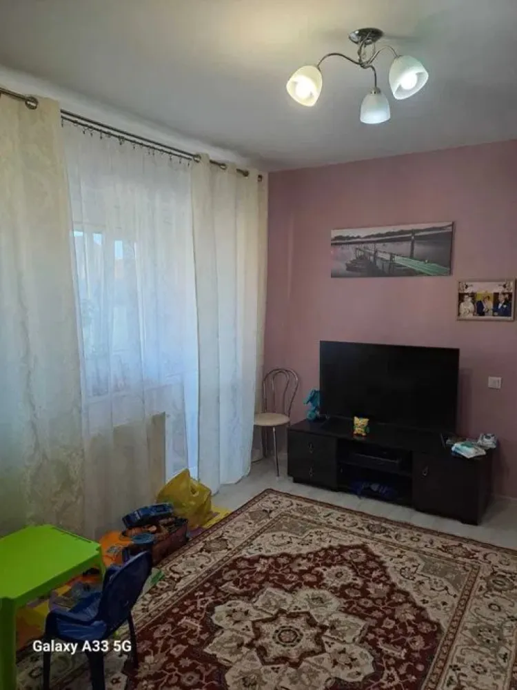 Apartament 2 camere - Zona Grand Arena - 55 mp - Va propun spre vanzare un apartament de 2 camere - Berceni, zona Grand Arena.

Apartament modern, construit în anul 2020, situat la etajul 2 din 4, cu:

2 balcoane spațioase

Geam la baie pentru ventilare naturală

Stație STB la doar 200 m (linie directă spre Apărătorii Patriei)

În apropiere: magazine, școli și grădinițe

Perfect pentru familie sau investiție! Pentru mai multe detalii, vă rog să mă contactați în privat.

Alexximob Estate - tel. 0751454742

comision 800 e.
