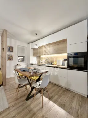 Apartament cu 3 camere si 2 terase complet mobilat la etajul 1in Giroc