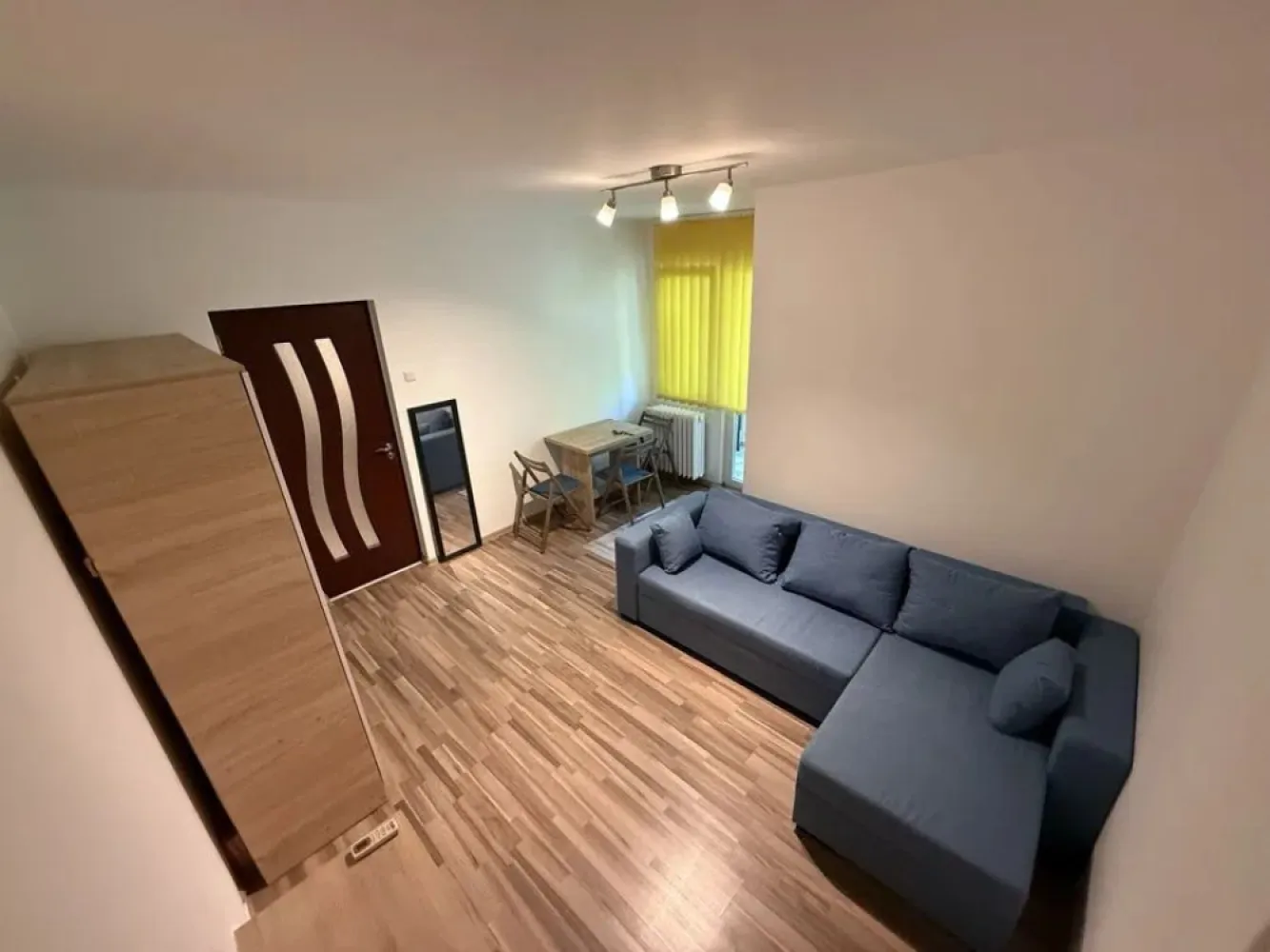 Apartament de Vanzare - 2 Camere - Aparatorii Patriei - 50 mp