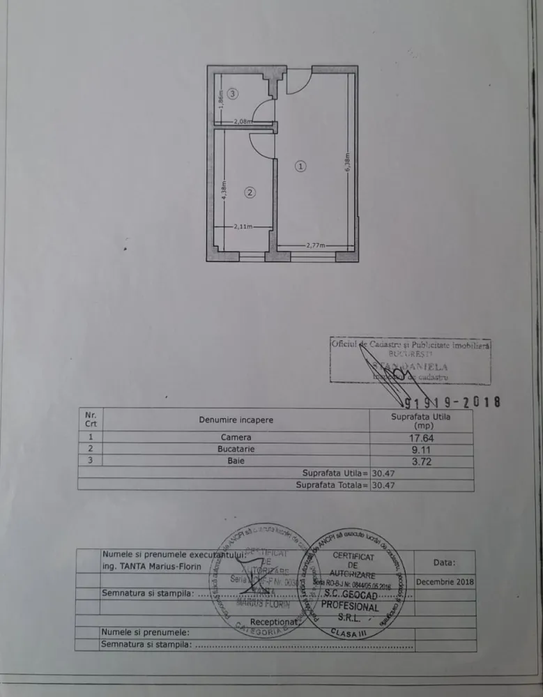 Garsoniera de Vanzare - 32 mp - Drumul Binelui - Va propun spre vanzare o garsoniera, locuința este complet mobilată și utilată, fiind pregătită pentru mutare imediată. Beneficiază de dotări moderne, precum:

aer condiționat;
centrală termică proprie;
frigider;
mașină de spălat rufe;
aragaz;
cuptor electric.

P/8

Localizare excelentă, cu acces rapid către mijloacele de transport 

stația STB in apropiere

metrou Apărătorii Patriei.

Zona este sigură, liniștită și locuită de vecini civilizați. În imediata apropiere se găsesc numeroase facilități: magazine, restaurante, săli de fitness și alte puncte de interes pentru confortul zilnic.

Garsoniera este disponibilă imediat și necesită doar o igienizare ușoară.

Pentru detalii suplimentare și programarea unei vizionări, vă rog să mă contactați. 

Alexximob Estate - tel. 0751454742

comision: 600 euro