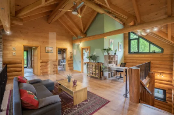 Stil de viață de vânzare – liniște, natură și confort premium