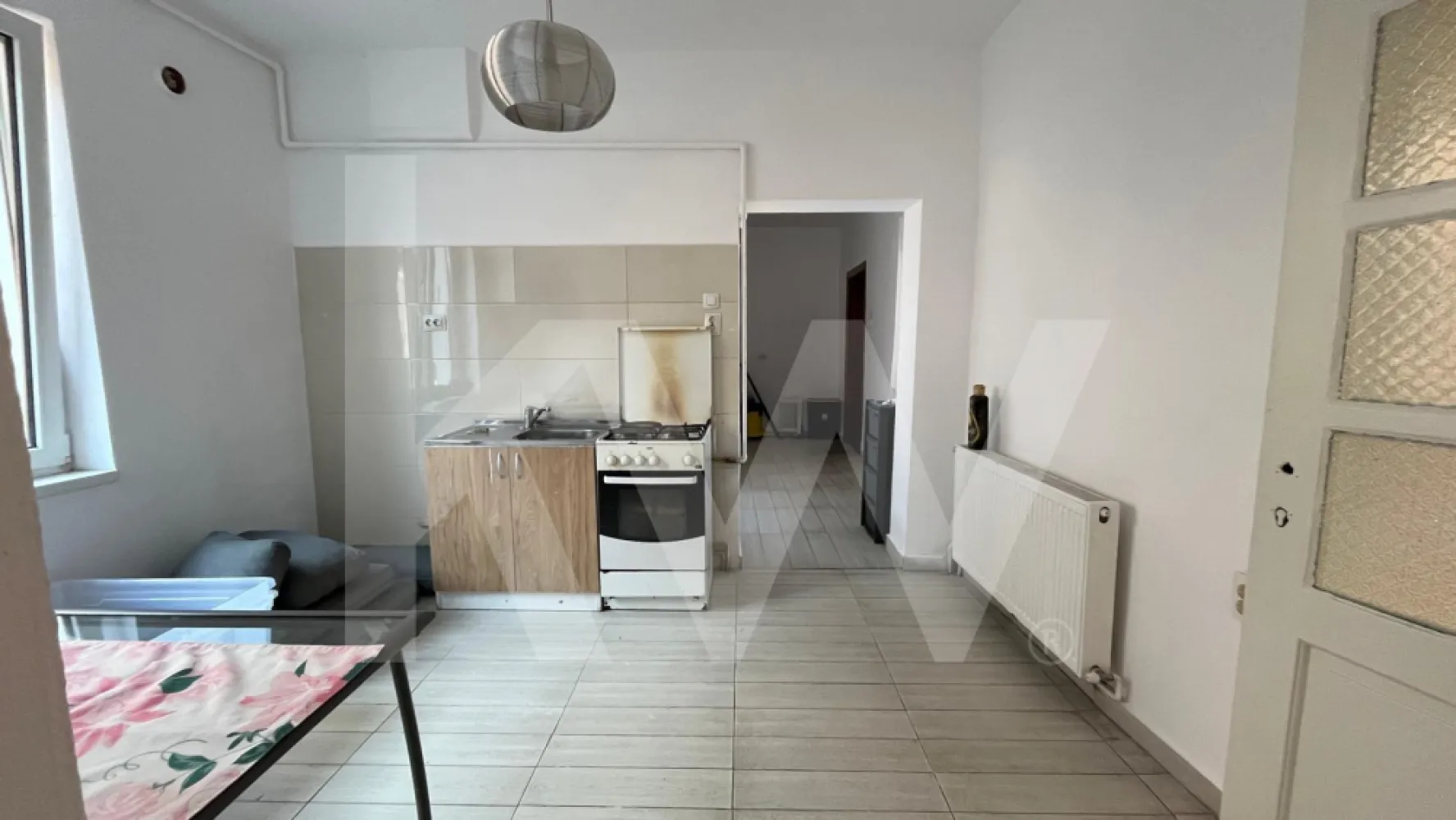 Casă individuală de închiriat – 4 camere, curte și terasă – Terezian