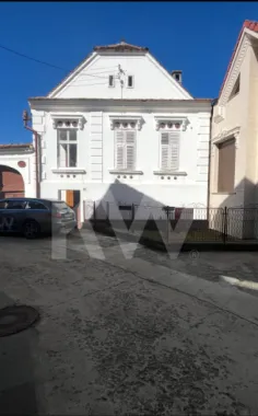 Casă autentică cu potențial de investiție – Poiana Sibiului
