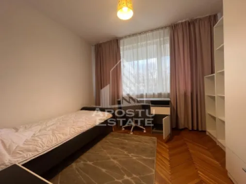 Apartament 3 camere, zona Podgoria