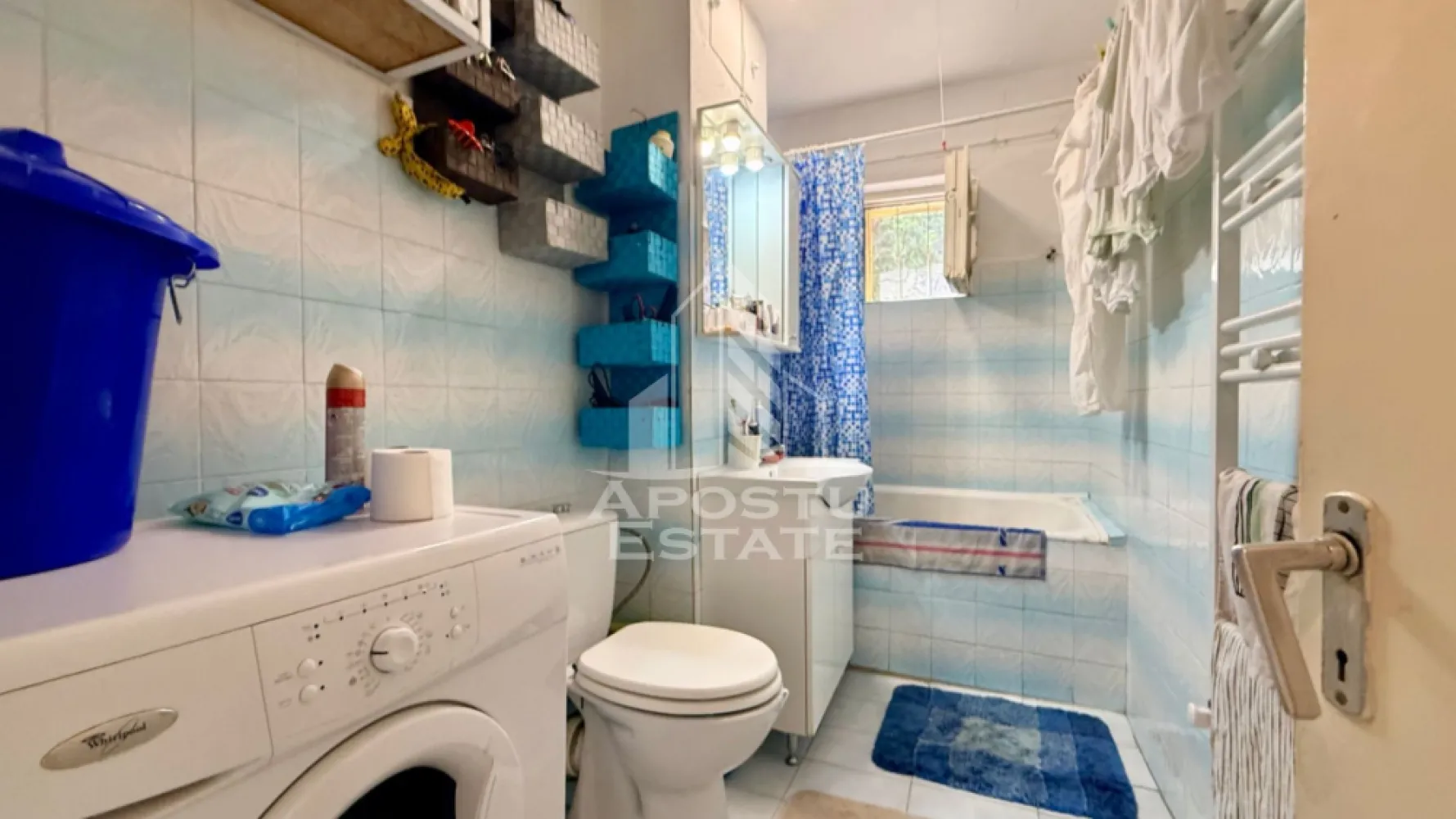 Apartament cu 3 camere, curte si boxa de vanzare, Zona Simion Barnutiu