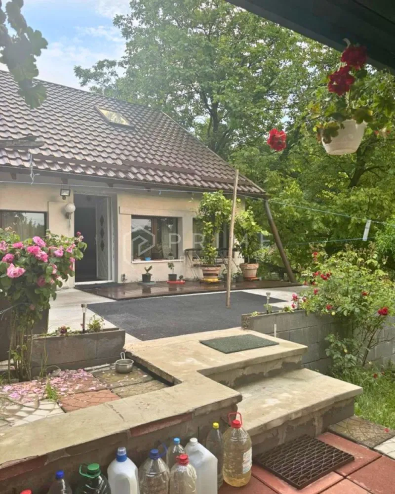 DE ÎNCHIRIAT: Casă Spațioasă cu 4 Camere + Mansardă | Valea Iubirii