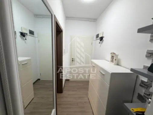 Apartament cu 2 camere, de inchiriat, Giroc, Curte Proprie