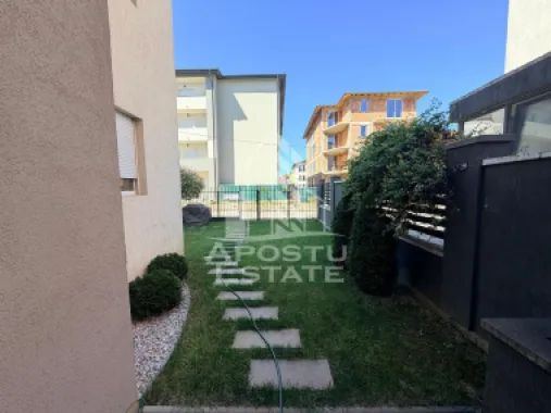 Apartament cu 2 camere, de inchiriat, Giroc, Curte Proprie