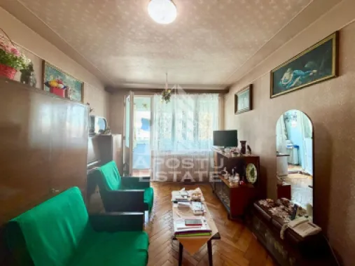 Apartament 2 camere de vanzare, boxa, zona Circumvalatiunii, Timisoara