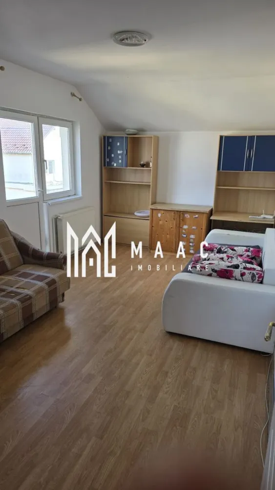 Apartament | 2 camere | 54mp | Valea Aurie - Apartament 2 camere decomandat de închiriat – Valea Aurie, Sibiu

Agenția MAAC Imobiliare vă oferă spre închiriere un apartament cu 2 camere, decomandat, având o suprafață utilă de 54 mp, situat în cartierul Valea Aurie din Sibiu, într-o zonă liniștită și apreciată pentru confortul și accesibilitatea sa.

Locuința este compartimentată eficient și dispune de:

living spațios
dormitor luminos
bucătărie
baie
hol generos

Apartamentul se închiriază mobilat și utilat, fiind dotat cu internet. Poziționarea excelentă oferă acces rapid către punctele de interes ale orașului, mijloace de transport, magazine, școli și zone verzi.

Avantaje:
Suprafață utilă: 54 mp
Compartimentare decomandată
Zonă foarte liniștită
Acces facil către orice zonă a orașului
Internet inclus
Disponibil pentru închiriere pe termen lung

Pentru informații suplimentare și programarea unei vizionări, contactați Agenția MAAC Imobiliare mentionand codul CP3139727.