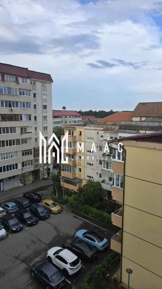 Apartament | 2 camere | 54mp | Valea Aurie - Apartament 2 camere decomandat de închiriat – Valea Aurie, Sibiu

Agenția MAAC Imobiliare vă oferă spre închiriere un apartament cu 2 camere, decomandat, având o suprafață utilă de 54 mp, situat în cartierul Valea Aurie din Sibiu, într-o zonă liniștită și apreciată pentru confortul și accesibilitatea sa.

Locuința este compartimentată eficient și dispune de:

living spațios
dormitor luminos
bucătărie
baie
hol generos

Apartamentul se închiriază mobilat și utilat, fiind dotat cu internet. Poziționarea excelentă oferă acces rapid către punctele de interes ale orașului, mijloace de transport, magazine, școli și zone verzi.

Avantaje:
Suprafață utilă: 54 mp
Compartimentare decomandată
Zonă foarte liniștită
Acces facil către orice zonă a orașului
Internet inclus
Disponibil pentru închiriere pe termen lung

Pentru informații suplimentare și programarea unei vizionări, contactați Agenția MAAC Imobiliare mentionand codul CP3139727.