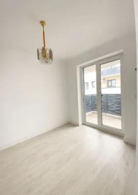 Apartament 4 camere , etaj 1 , strada Aurel Vlaicu !