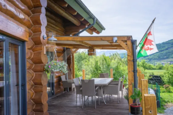 Stil de viață de vânzare – liniște, natură și confort premium