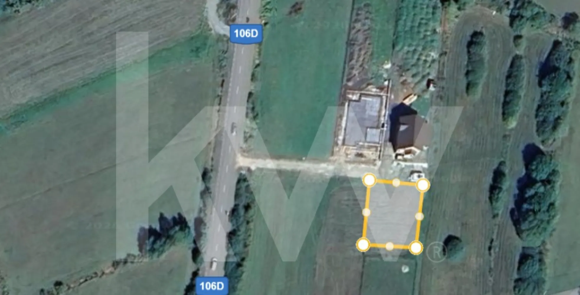 Teren intravilan , cu certificat de urbanism, Sibiu - Zona Muzeul Astra - Se oferă spre vânzare teren intravilan situat în municipiul Sibiu, zona Rășinari, ideal pentru construirea unei locuințe. Terenul are o suprafață de 712 mp și beneficiază de certificat de urbanism valabil, emis în scopul construirii unei case.
Conform documentației urbanistice aprobate:
terenul este situat în intravilan;
destinația este reglementată prin PUZ aprobat;
POT maxim: 20%;
CUT maxim: 0,4;
accesul este asigurat din strada principala
este permisă realizarea unei case de vacanță P+M, împrejmuire și branșamente la utilități;
circulația pietonală și auto este aprobată;
regimul de înălțime, alinierea și retragerile sunt conforme PUZ-ului în vigoare.
Terenul este potrivit pentru construcție imediată, având reglementări urbanistice clare, ceea ce îl face o alegere bună atât pentru utilizare personală, cât și pentru investiție.
Documentația este completă și poate fi pusă la dispoziția cumpărătorului interesat.