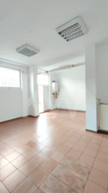 SPATIU COMERCIAL DE INCHIRIAT VALEA AURIE 102 mp