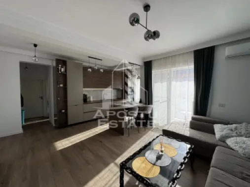 Apartament cu 2 camere, Centrala Proprie, Loc De Parcare, Giroc