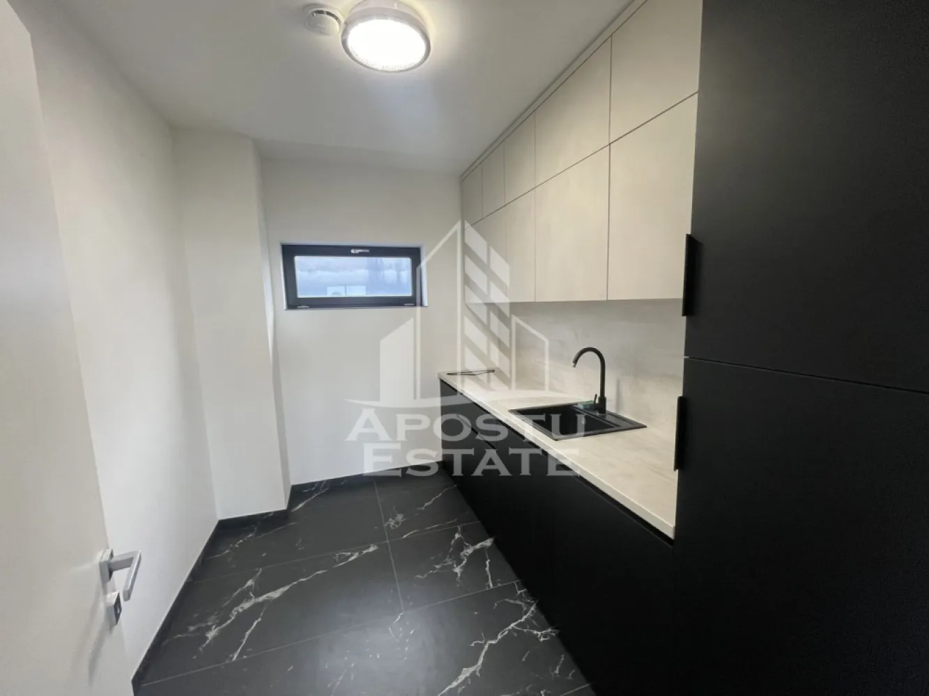 Spatiu comercial pentru birouri, 297 mp, Etajul 1, Giroc