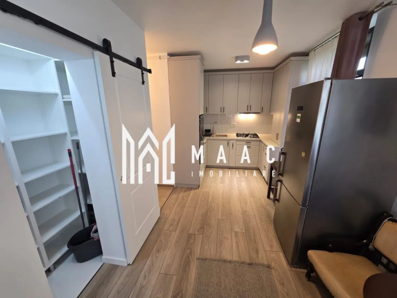 Apartament superb 3 camere 2 bai 2 balcoane Selimbar Lidl