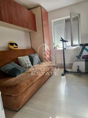Apartament 3 camere de vanzare, zona Circumvalatiunii, Timisoara