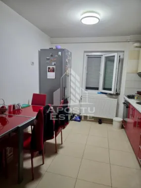 Apartament 3 camere de vanzare, zona Circumvalatiunii, Timisoara