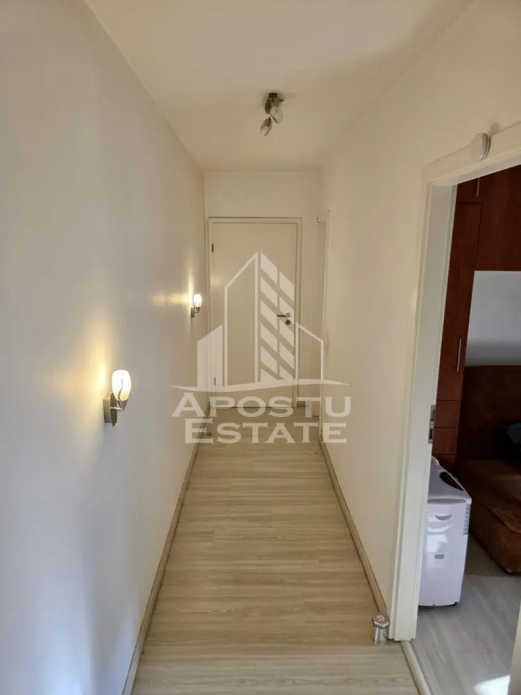 Apartament 3 camere de vanzare, zona Circumvalatiunii, Timisoara