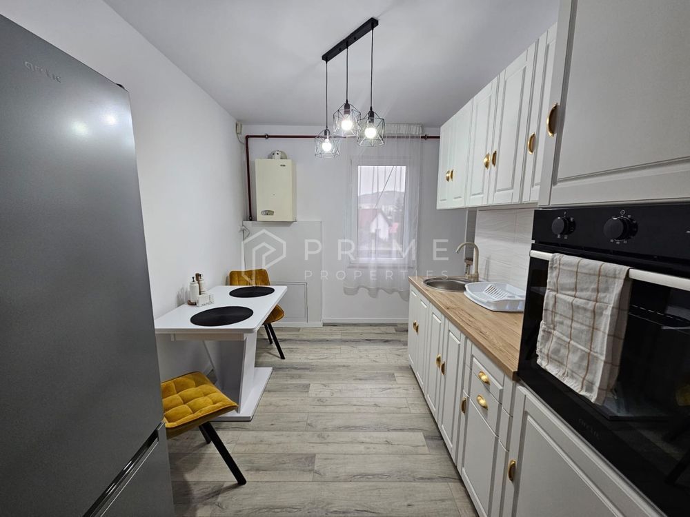 DE ÎNCHIRIAT: Apartament 3 Camere, Modern & Renovate Recent