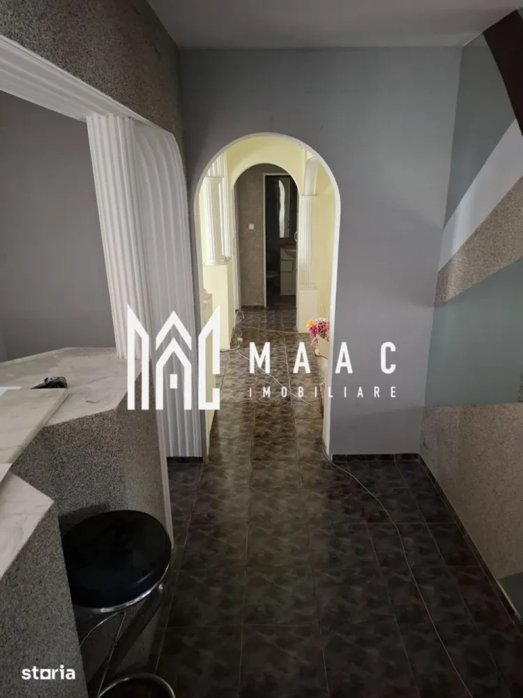 Apartament 4 camere | Ostroveni | 88.71 mpu | 2 balcoane | 2 bai | - MAAC Imobiliare vă propune spre vânzare un apartament spațios cu 4 camere decomandate, amplasat stradal, la bulevard, într-o zonă foarte bine cotată din Râmnicu Vâlcea. Cu o compartimentare practică și o suprafață generoasă, această proprietate este ideală pentru o familie care își dorește confort, accesibilitate și posibilitatea de a personaliza locuința după propriul stil.
Caracteristici:
Apartament cu 4 camere decomandate
Suprafață utilă: 79,02 mp
Suprafață totală: 88,71 mp
2 balcoane cu suprafață totală de 9,69 mp
Etajul 7
Amplasare stradală, la bulevard
Bloc bine întreținut
Lift nou
Ideal pentru locuit sau investiție
Compartimentare:
Living generos de 15,88 mp
3 dormitoare
Bucătărie
2 băi
Hol spațios
2 balcoane
Bloc prevăzut cu lift nou
Avantaje:Compartimentare decomandată, ideală pentru o familie
Suprafață generoasă și funcțională
Două băi pentru un plus de confort
Două balcoane ce oferă spațiu suplimentar
Poziționare excelentă, cu acces rapid către principalele puncte de interes ale orașului
Vecini liniștiți și scară bine întreținută
Necesită modernizare, oferind posibilitatea amenajării după propriile preferințe, fără compromisuri și fără costuri pentru modificarea unor renovări existente
Această proprietate reprezintă o oportunitate excelentă pentru cei care caută un apartament generos într-o zonă foarte bună din Râmnicu Vâlcea, cu potențial ridicat de personalizare și valoare pe termen lung.
Pentru mai multe informații și programarea unei vizionări, echipa MAAC Imobiliare vă stă la dispoziție.ID 3147822