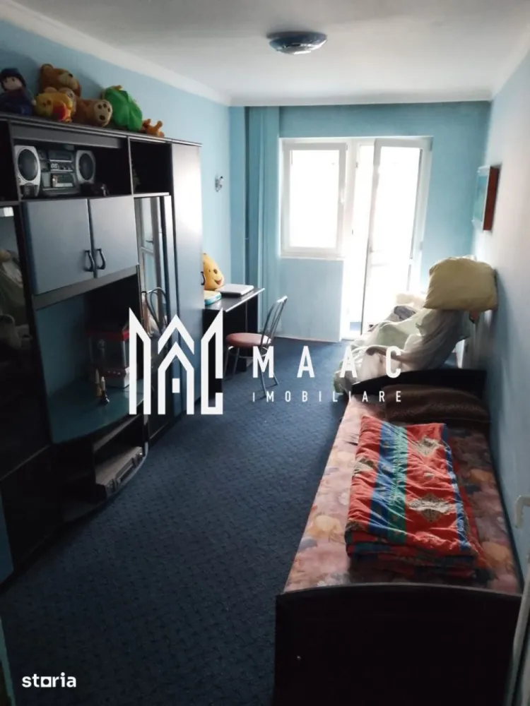 Apartament 4 camere | Ostroveni | 88.71 mpu | 2 balcoane | 2 bai | - MAAC Imobiliare vă propune spre vânzare un apartament spațios cu 4 camere decomandate, amplasat stradal, la bulevard, într-o zonă foarte bine cotată din Râmnicu Vâlcea. Cu o compartimentare practică și o suprafață generoasă, această proprietate este ideală pentru o familie care își dorește confort, accesibilitate și posibilitatea de a personaliza locuința după propriul stil.
Caracteristici:
Apartament cu 4 camere decomandate
Suprafață utilă: 79,02 mp
Suprafață totală: 88,71 mp
2 balcoane cu suprafață totală de 9,69 mp
Etajul 7
Amplasare stradală, la bulevard
Bloc bine întreținut
Lift nou
Ideal pentru locuit sau investiție
Compartimentare:
Living generos de 15,88 mp
3 dormitoare
Bucătărie
2 băi
Hol spațios
2 balcoane
Bloc prevăzut cu lift nou
Avantaje:Compartimentare decomandată, ideală pentru o familie
Suprafață generoasă și funcțională
Două băi pentru un plus de confort
Două balcoane ce oferă spațiu suplimentar
Poziționare excelentă, cu acces rapid către principalele puncte de interes ale orașului
Vecini liniștiți și scară bine întreținută
Necesită modernizare, oferind posibilitatea amenajării după propriile preferințe, fără compromisuri și fără costuri pentru modificarea unor renovări existente
Această proprietate reprezintă o oportunitate excelentă pentru cei care caută un apartament generos într-o zonă foarte bună din Râmnicu Vâlcea, cu potențial ridicat de personalizare și valoare pe termen lung.
Pentru mai multe informații și programarea unei vizionări, echipa MAAC Imobiliare vă stă la dispoziție.ID 3147822