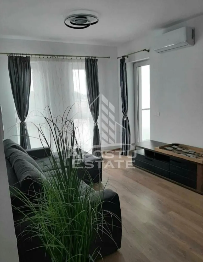 Apartament 3 camere bloc nou Aradului - Apostu Estate va propune spre inchiriere un apartament cu 3 camere in Calea Aradului.

Apartamentul se afla la etajul 4,intr-un imobil nou cu 8 etaje,cu o suprafata de 70 mp.

 

Compartimentare

 

Bucatarie cu living open space

Balcon

Hol

Dormitor 1

Baie

Hol 

Dormitor 2

Baie

 

Vecinatatii

 

Vox

Piata

Statie

Supermarket

Facultatea de agronomie

 

Apartamentul este complet mobilat si utilat,dispune de centrala cu incalzire in pardosealaclima,internet,parcare privata.

Disponibil din 1 August!

Va asteptam cu drag la o vizionare!

 

 

ID intern: 9912.