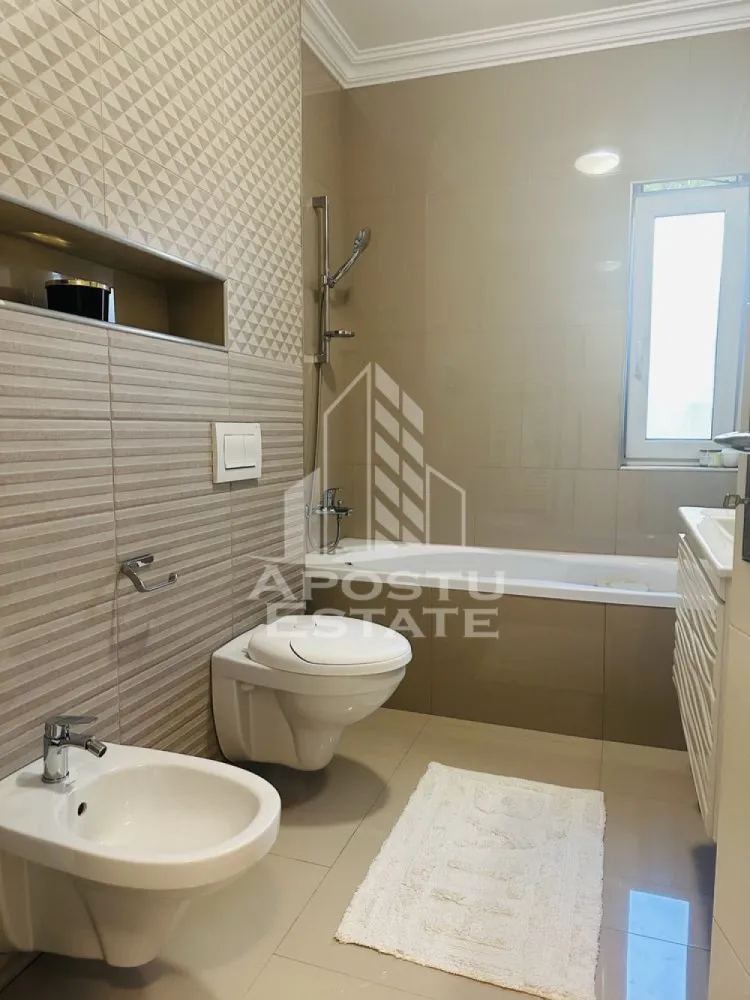 Jumatate de duplex cu 3 camere de inchiriat, Dumbravita