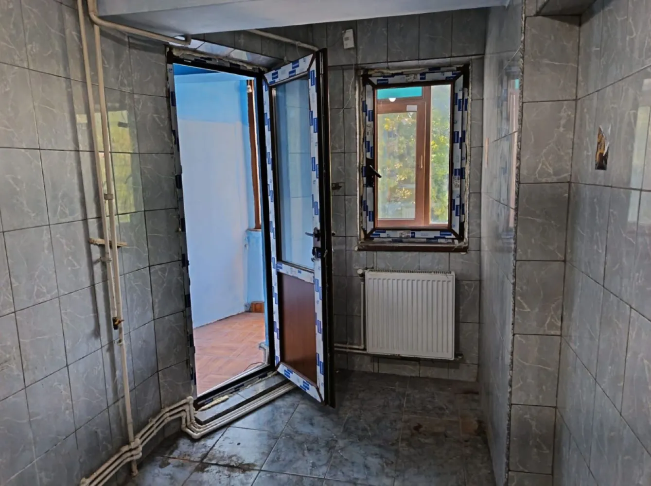 De vanzare apartament cu 2 camere, et. 2, Micro 13, 53.000 euro