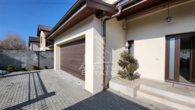 Casa individuala cu 4 camere,2 garaje,Dumbravita