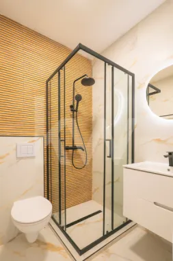 Apartament nou deosebit, prima închiriere – Stil, confort, soare – Selimbar
