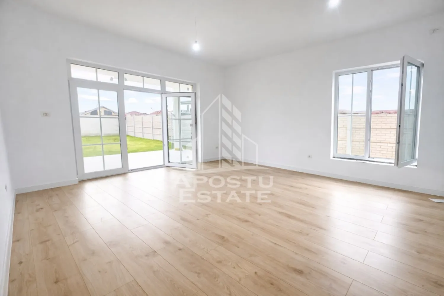 Casa noua premium 613 mp teren