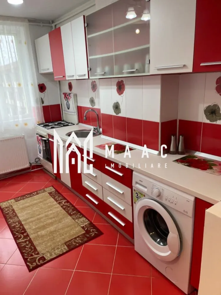 Apartament 2 camere | 54 MPU | Decomandat | Balcon | Hipodrom 2 - Maac Imobiliare vă propune spre închiriere un apartament cu 2 camere, situat într-o zonă foarte bine poziționată, în apropierea numeroaselor puncte de interes: magazine, școli, grădinițe și stații de autobuz. Apartamentul este decomandat și dispune de: living luminos dormitor balcon cameră de depozitare, hol spațios Locuința se închiriază complet mobilată și utilată, fiind pregătită pentru mutare imediată. Condiții de închiriere: Se percepe o garanție în cuantumul unei chirii lunare. Animalele de companie nu sunt acceptate. Este ideală pentru o familie sau o persoană care își dorește confort și acces facil către toate facilitățile urbane. Pentru mai multe detalii și programarea unei vizionări, vă invităm să contactați Maac Imobiliare, specificând ID: CP2895734 }}