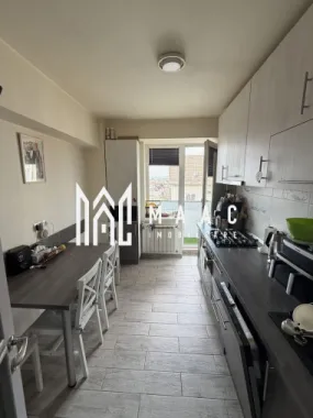 Apartament 3 Camere | Decomandat | 2 Bai | Lift | Terezian