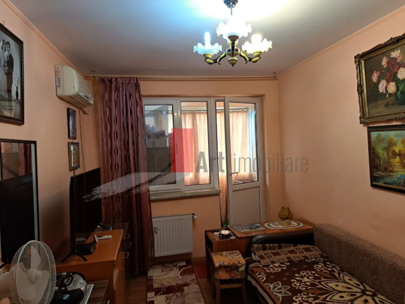 Drumul Taberei - AFI Cotroceni - Drumul Taberei, Orizont, in apropiere de AFI Cotroceni, semistradal, etaj 6/10, confort 1, semidecomandat, 2 balcoane, curat. Blocul se afla langa statii metrou, STB, numeroase centre comerciale, scoli, parc. Actele sunt pregatite pentru vanzare