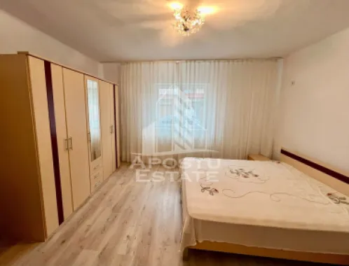 Casa curte comuna , 2 camere in Parneava