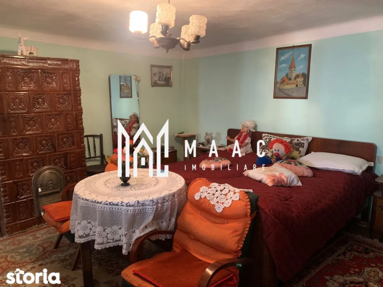 Casă Individuală | 77 MPU | 3 Camere | | Cisnădie - MAAC Imobiliare vă propune spre vânzare o proprietate situată în Cisnădie, ideală pentru cei care își doresc o casă cu teren generos și posibilitatea de a o amenaja după propriul gust.

Caracteristici principale
Suprafață teren: 439 mp
Casă individuală
3 camere
2 holuri
Bucătărie
Baie
Cămară
Pivniță
Pod
Anexe gospodărești în curte

Compartimentare
Living și camere spațioase
Bucătărie separată
Baie
Cămară pentru depozitare
Două holuri care asigură accesul către încăperi
Pivniță și pod cu spații suplimentare de depozitare
Curte și grădină generoasă

Pentru mai multe detalii și programarea unei vizionări, vă rugăm să contactați echipa MAAC Imobiliare și să menționați ID-ul proprietății: CP3069323.