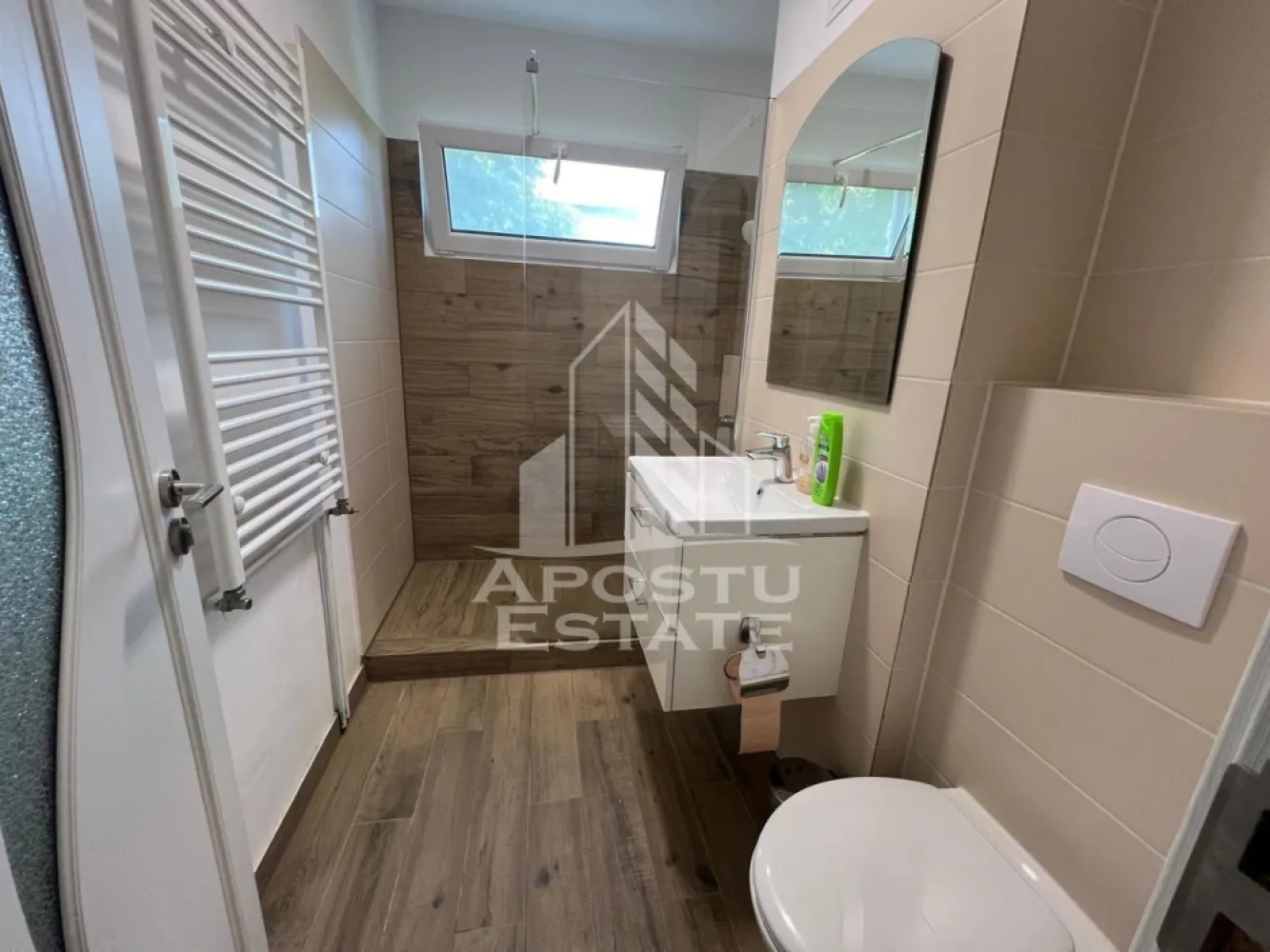 Apartament cu 2 camere, de închiriat zona Tipografilor
