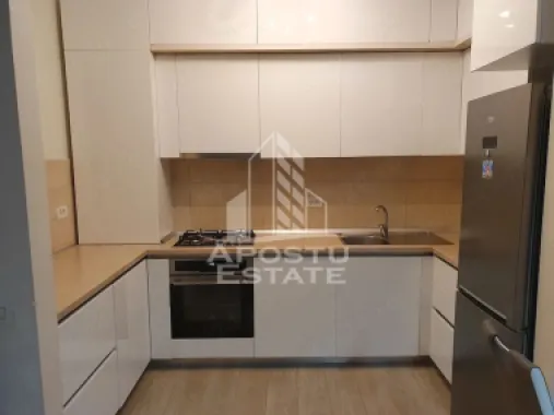 Apartament cu 3 camere de inchiriat, 2 locuri de parcare, Dumbravita