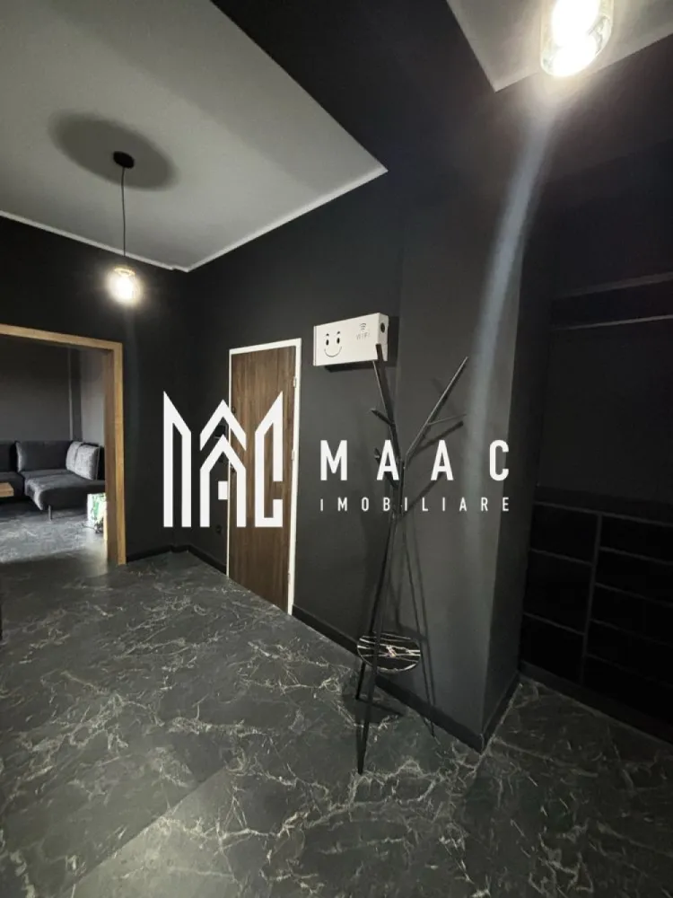 Apartament 3 camere | Terasă 9 mp | Parcare privată | Prima închiriere - MAAC Imobiliare vă propune spre închiriere un apartament modern cu 3 camere, situat într-un ansamblu rezidențial nou, cu acces securizat prin bariere și lift.

Locuința beneficiază de o terasă generoasă de 9 mp, fiind alegerea ideală pentru persoanele care își doresc confort, liniște și un stil de viață modern într-un imobil nou.

Dotări și avantaje:
 3 camere spațioase și luminoase
 Complet mobilat și utilat
 Mobilier modern și electrocasnice necesare pentru mutare imediată
 Terasă de 9 mp
 Loc de parcare privat inclus
 Bloc nou, dotat cu lift
 Acces securizat în ansamblu, prin bariere
 Prima închiriere – apartament în stare impecabilă

Apartamentul oferă un nivel ridicat de confort, fiind amenajat cu atenție la detalii și pregătit pentru noii chiriași, fără a necesita investiții suplimentare.

Condiții de închiriere:
Garanție echivalentă cu o lună de chirie.

Disponibil imediat!
Pentru mai multe detalii sau pentru programarea unei vizionări, vă rugăm să ne contactați și să specificați ID:CP3131907