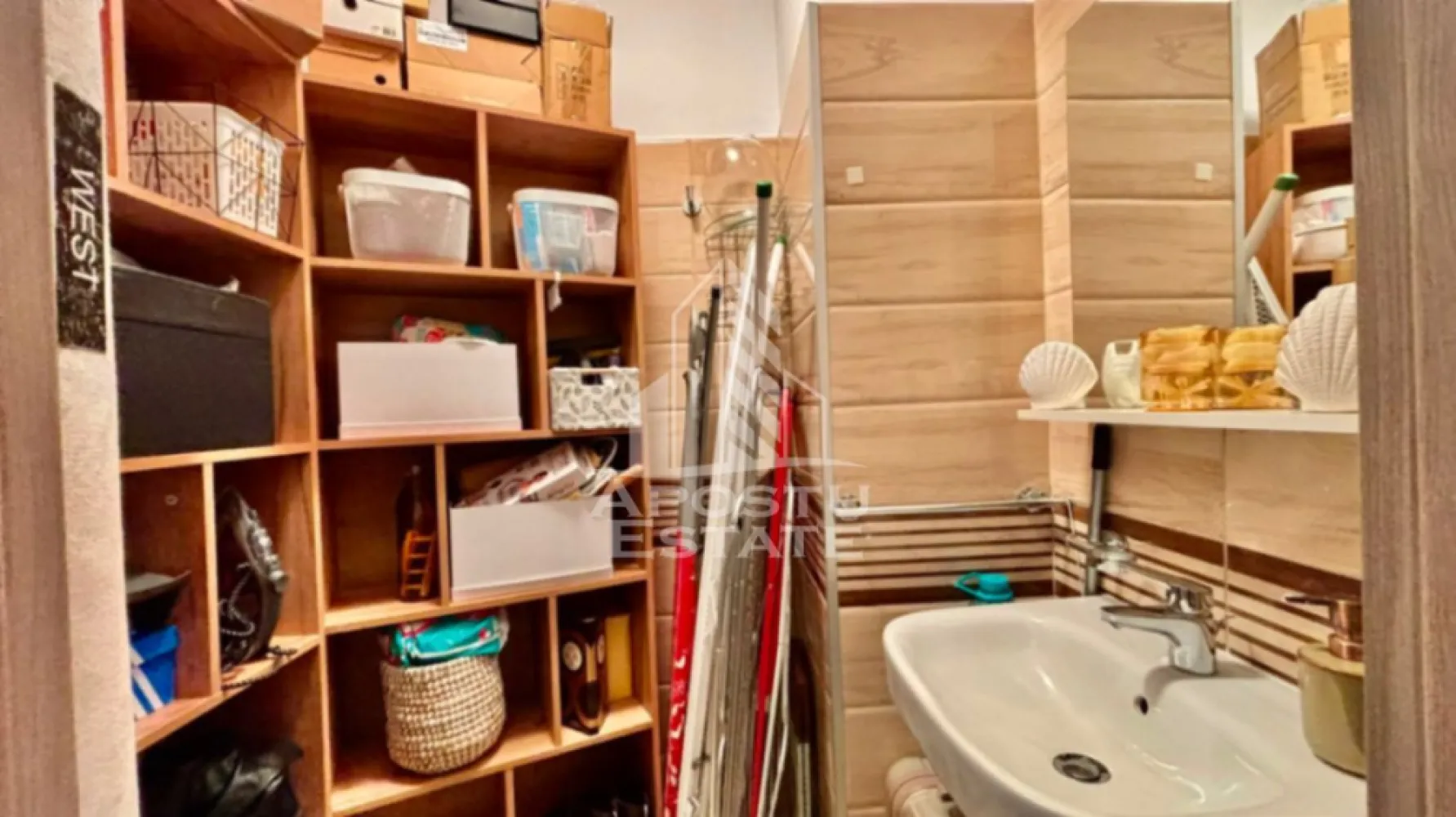 Apartament cu 2 camere, 2 bai de vanzare in Complexul Studentesc