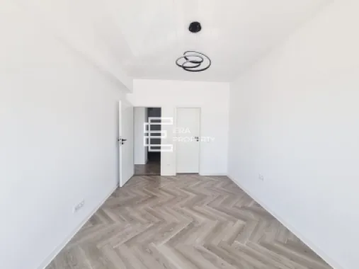 Apartament 3 camere -71 mp- ETAJ 1 - la cheie -boxa - intabulat-Selimbar