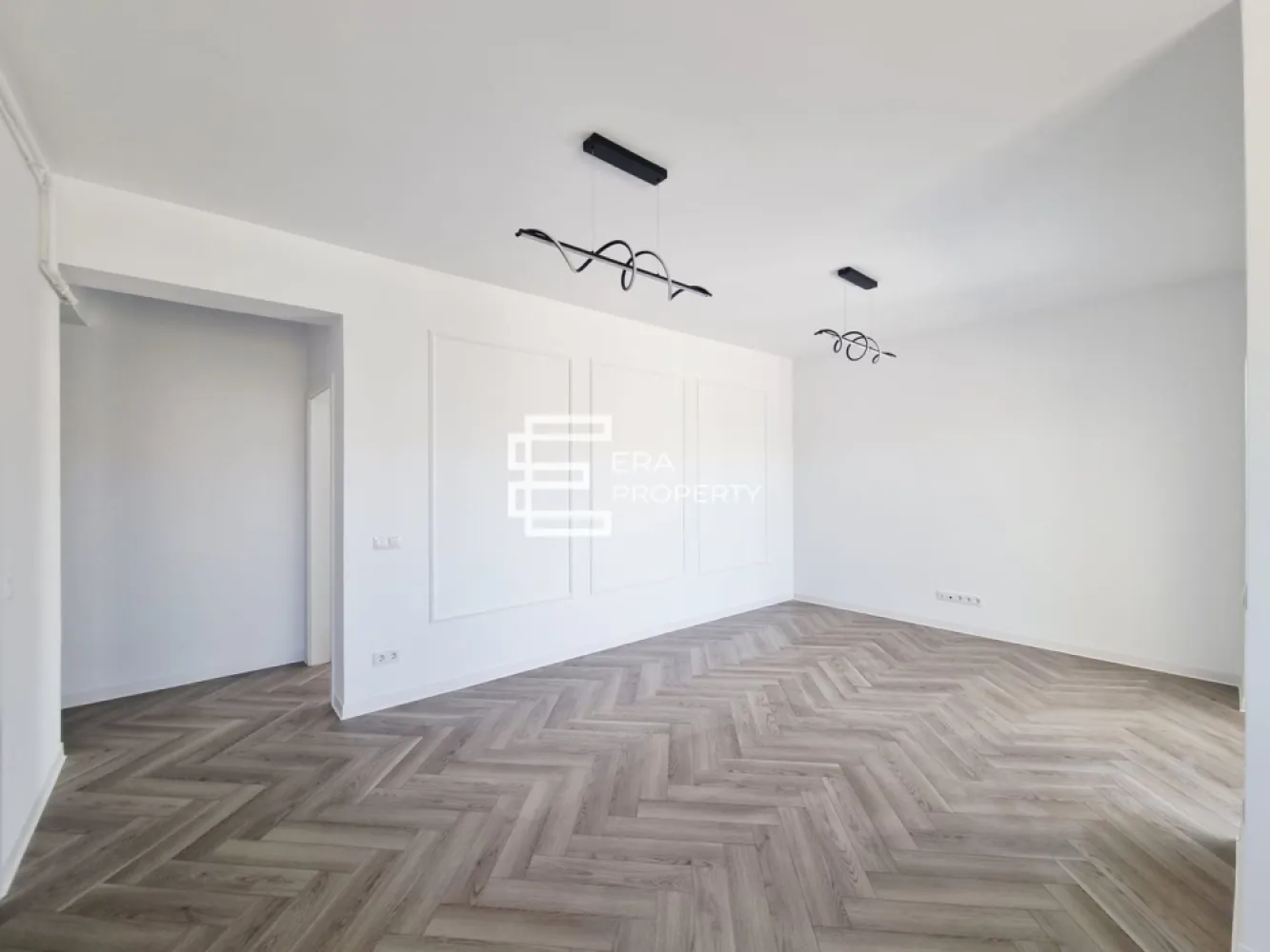 Apartament 3 camere -71 mp- ETAJ 1 - la cheie -boxa - intabulat-Selimbar